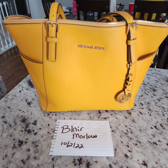 Michael Kors Purse - Picture 1 of 9